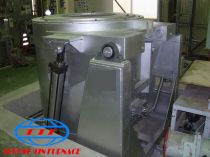 Aluminum copper - tiling type gas crucible furnace